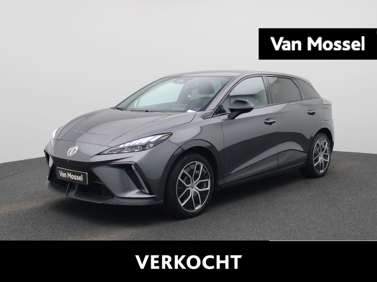 MG MG4 Electric - Luxury 64 kWh | Gedeeltelijk Lederen Bekleding | Navigatie | Automatische Airco | - AutoWereld.nl