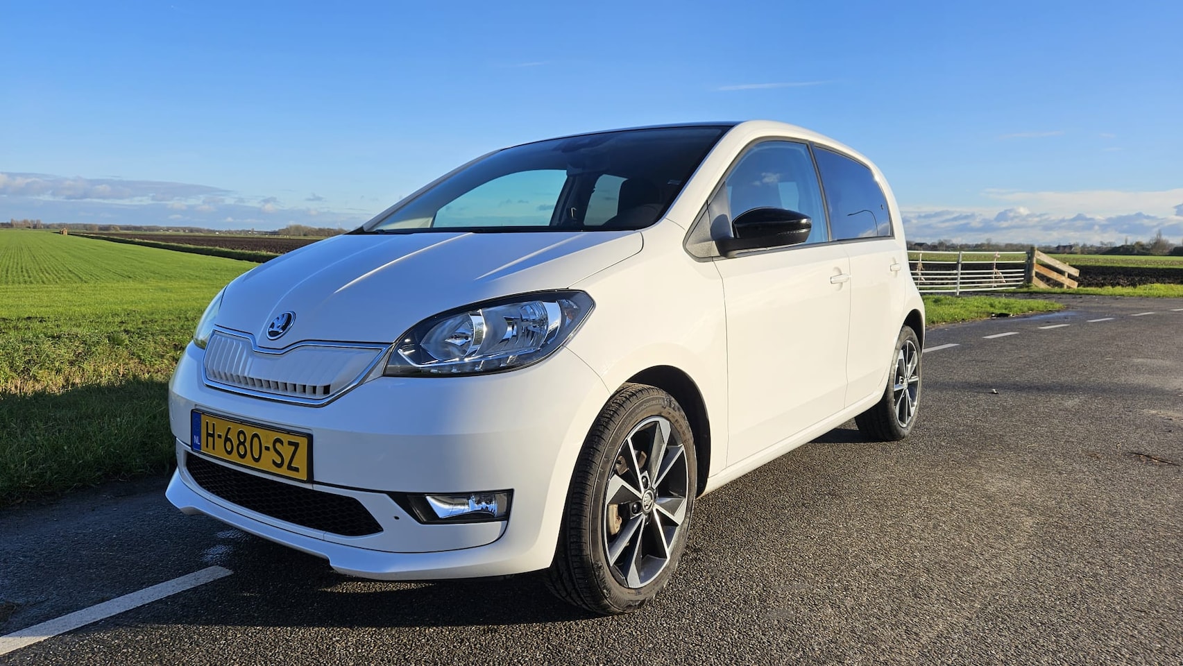 Skoda Citigo e-iV - EV Style Candy White / Black Roof - AutoWereld.nl