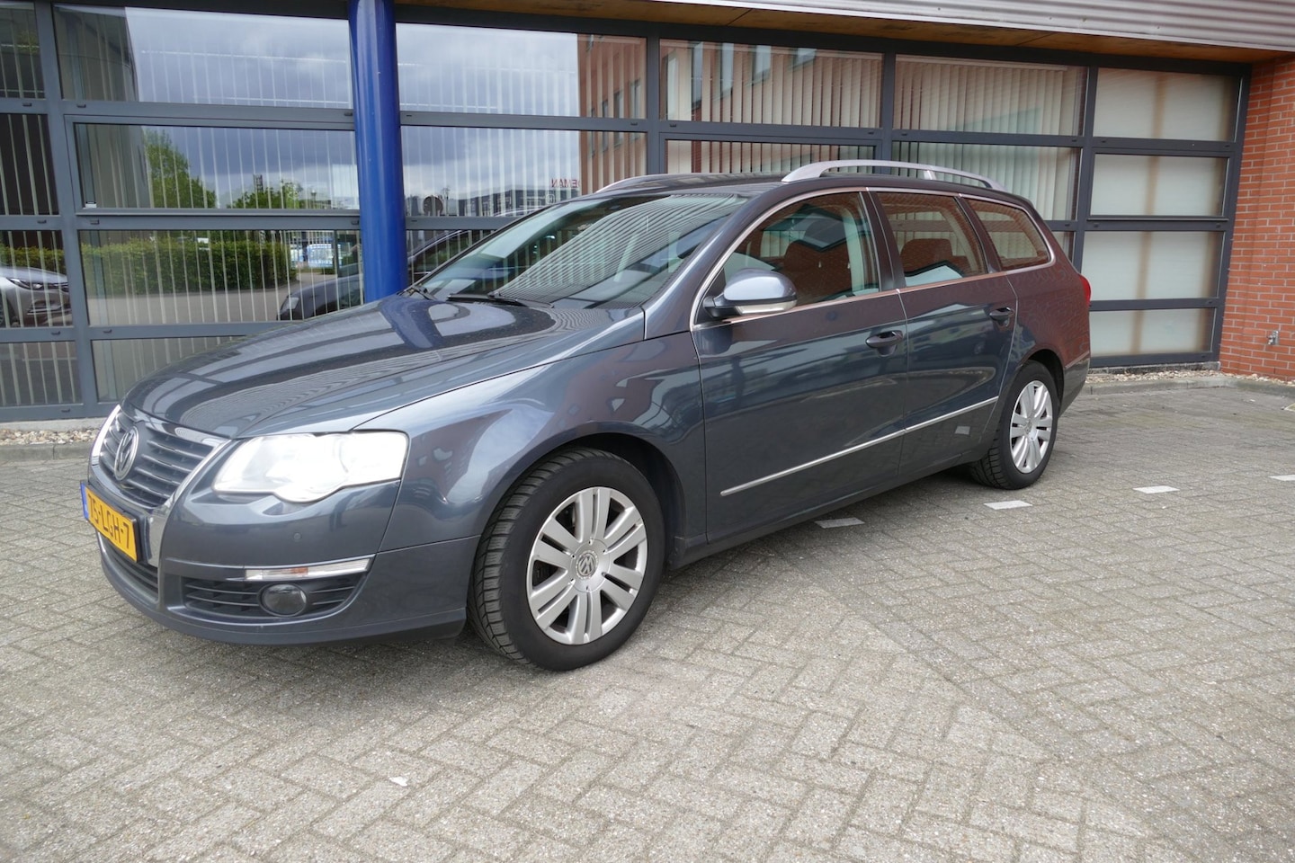 Volkswagen Passat Variant - 1.4 TSI Highline BlueMotion EXPORT ONLY!!! - AutoWereld.nl