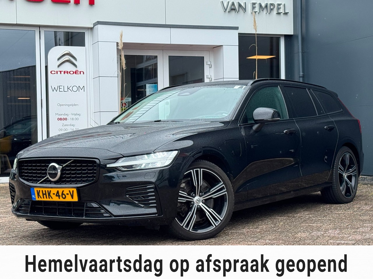 Volvo V60 - 2.0 T6 Plug-in hybrid AWD Ultimate Dark Long Range | Trekhaak | 100% SOH | Leder + Memory - AutoWereld.nl