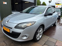 Renault Mégane - 1.6 Parisienne Navi Cruise