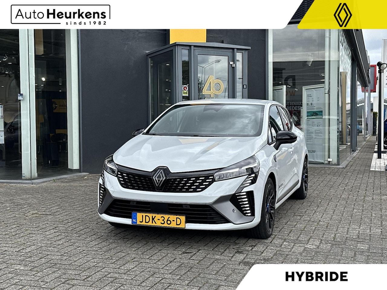 Renault Clio - Esprit Alpine E-Tech Full Hybrid 145 l DEMOVOORDEEL l BTW-AUTO - AutoWereld.nl