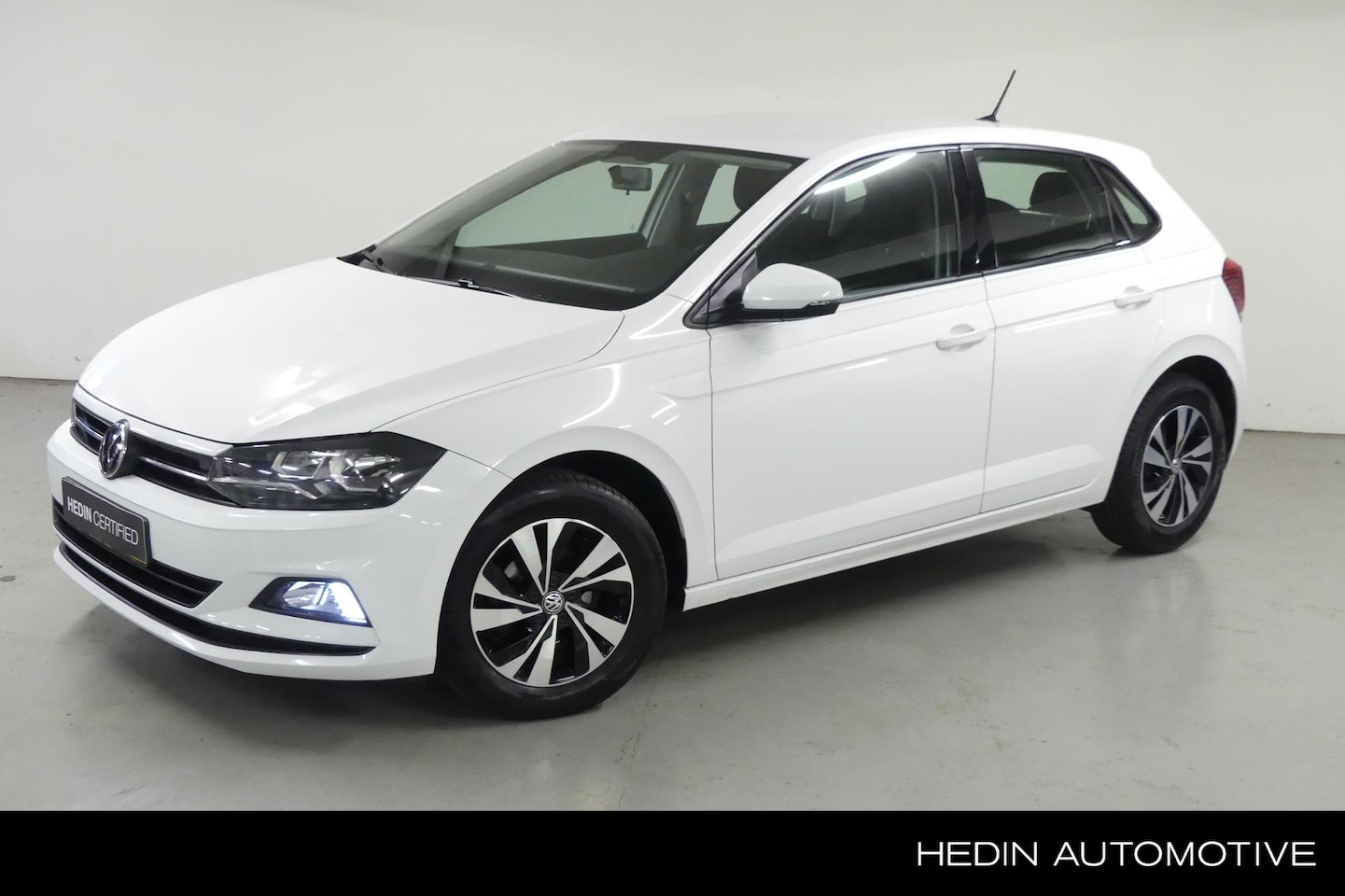 Volkswagen Polo - 1.0 TSI Comfortline | Executive Pakket | Lichtmetalen Velgen | Discover Multimedia & Navig - AutoWereld.nl