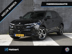 Alfa Romeo Junior - Sport Speciale 1.2 Turbo Hybrid 145pk Automaat PANO | TECHNO-PACK | 18''LM | DODE HOEK | S