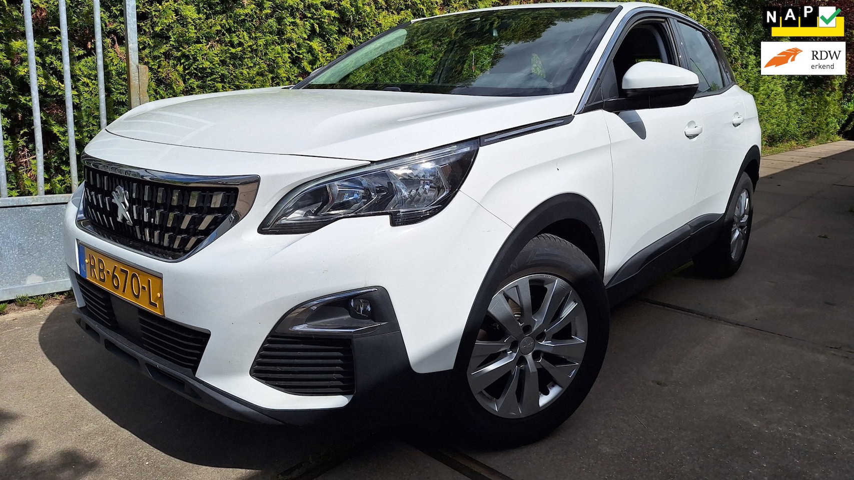 Peugeot 3008 - 1.2 PureTech Active 1.2 PureTech Active - AutoWereld.nl