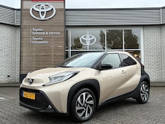 Toyota Aygo X - MT PULSE ZEER LAGE KM-STAND APPLE/ANDROID CAMERA CLIMA AD-CRUISE 17" LM-VELGEN NL- AUTO