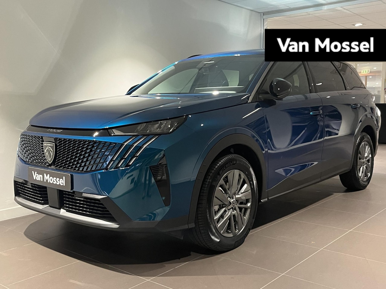 Peugeot 5008 - 1.2 Hybrid 145 Allure | STOELVERWARMING VOOR | NAVIGATIE | CAMERA ACHTER | APPLE CARPLAY / - AutoWereld.nl