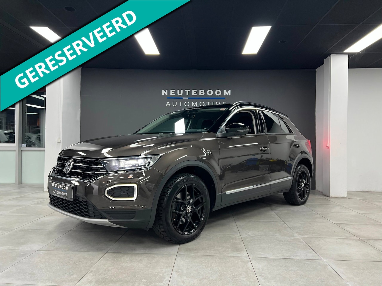 Volkswagen T-Roc - 1.0 TSI | PDC | Lane Assist | Carplay |Led| - AutoWereld.nl