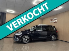 Volkswagen Touran - 2.0 TDI SCR Highline 7p * 7 Persoons / Navigatie / Camera / Stoelverwarming