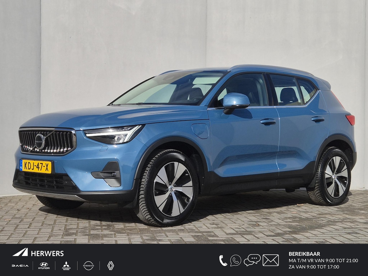 Volvo XC40 - 1.5 T4 Plug-in hybrid Plus Bright / Accu SOH 95,51% / All season banden / Lighting Pack / - AutoWereld.nl
