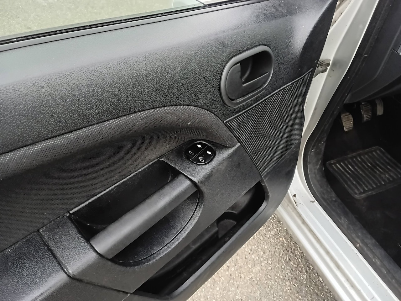 Ford Fiesta - 1.3-8V Ambiente 1.3-8V Ambiente