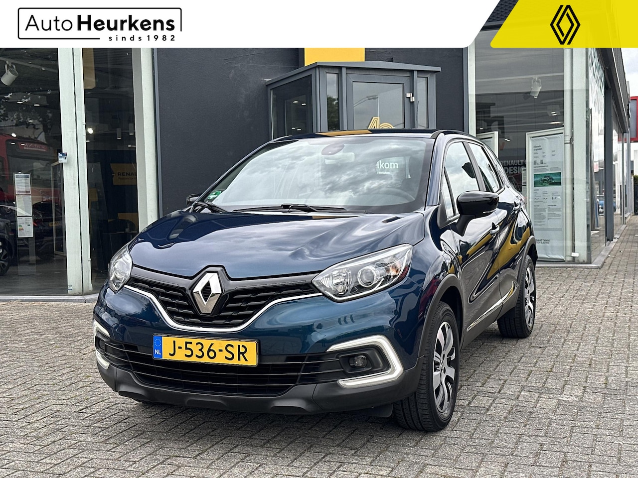 Renault Captur - TCe 90 Intens l TREKHAAK l ORIGINELE DAKDRAGERS l ONDERHOUDSHISTORIE - AutoWereld.nl