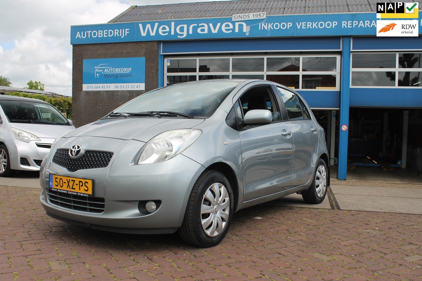 Toyota Yaris - 1.3 VVTi Sol 2 eig. schone auto - AutoWereld.nl