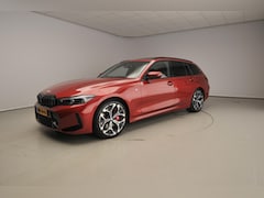 BMW 3-serie Touring - 330i xDrive | M-Sportpakket | LED | Leder | HUD | Trekhaak | Panoramadak | Keyles go | DAB