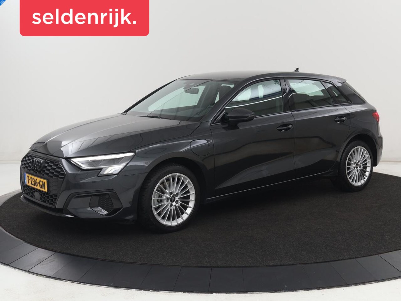 Audi A3 Sportback - 40 TFSIe Advanced edition | SOH 91,7% | Stoelverwarming | Carplay | Sportstoelen | Sfeerve - AutoWereld.nl