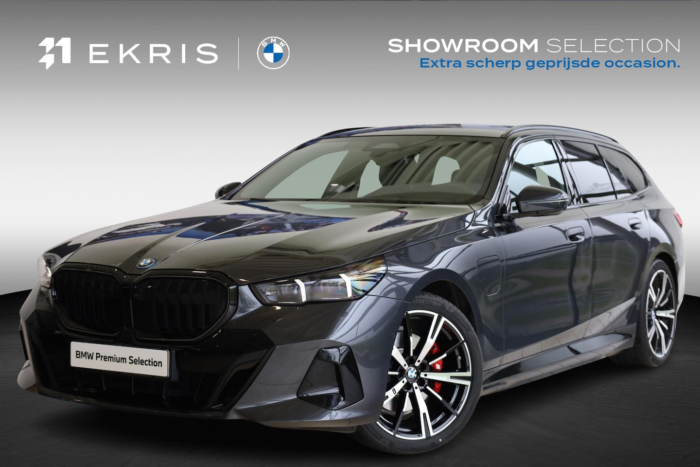 BMW 5-serie Touring - 530e M Sportpakket Pro | Panoramadak | Elektr. Trekhaak | Stuurwielverwarming - AutoWereld.nl
