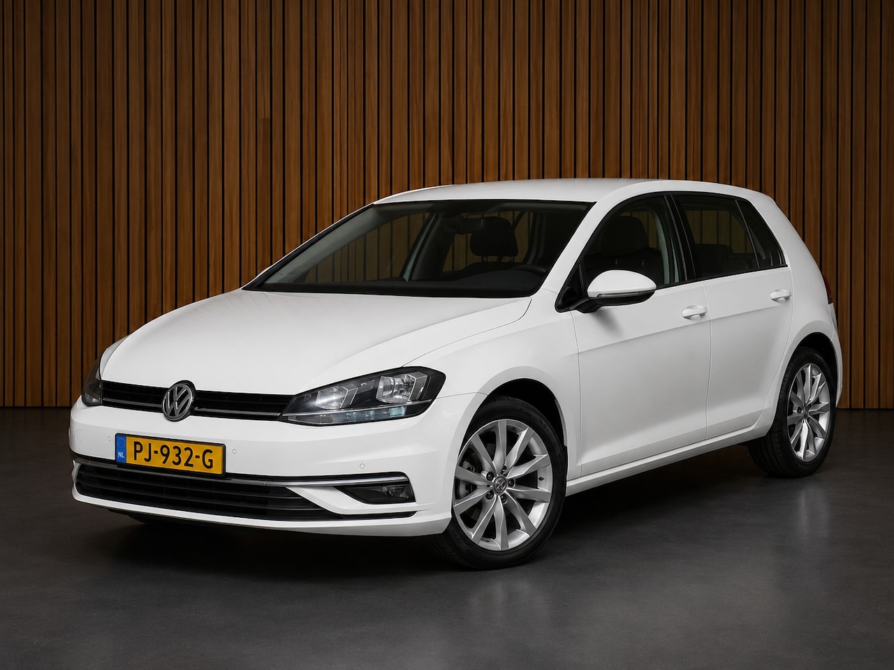 Volkswagen Golf - 1.4 TSI Highline |✅Dealer onderhouden | ⭐Virtual Cockpit - AutoWereld.nl