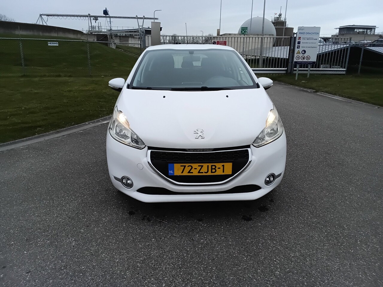 Peugeot 208 - 1.2 Vti Blue Lease 1.2 VTi Blue Lease