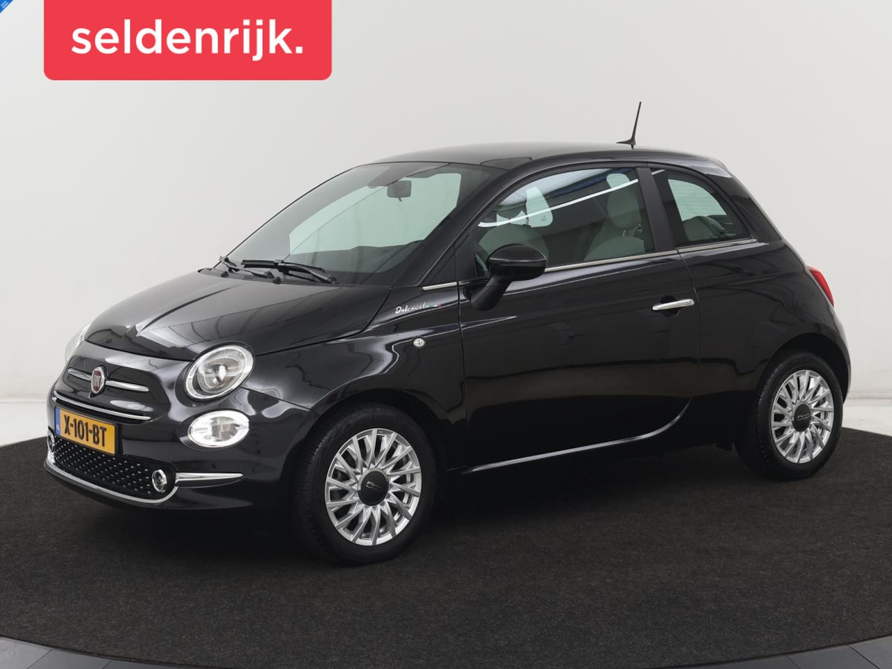 Fiat 500 - 1.0 Hybrid Dolcevita | Panoramadak | Half leder | Cruise control | Carplay | Climate contr - AutoWereld.nl