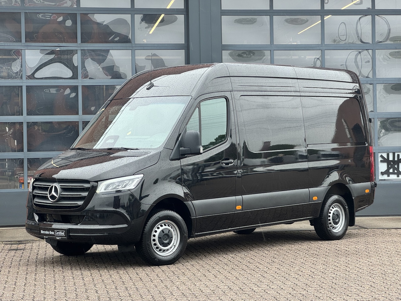 Mercedes-Benz Sprinter - 317 L2H2 | LED | Cruise | Camera | Certified 24 garantie - AutoWereld.nl