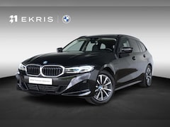 BMW 3-serie Touring - 330e | Achteruitrijcamera | Innovation Pack | Panoramadak | Stoelverwarming | Active Cruis