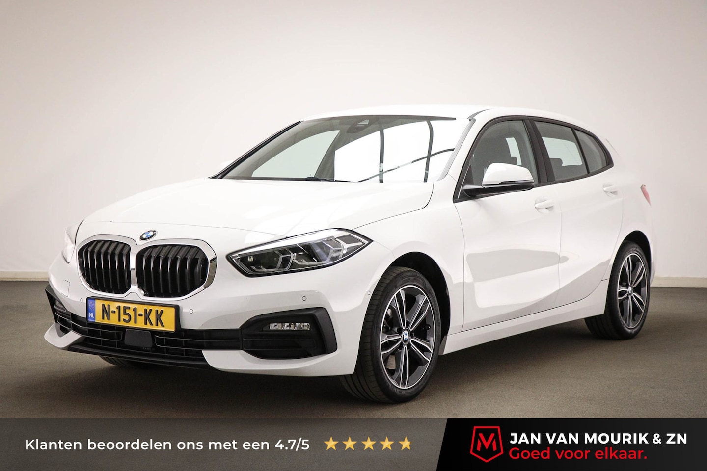 BMW 1-serie - 118i Business Edition | PARKING PACK | DAB | APPLE | NAVI | CAMERA | 17" - AutoWereld.nl