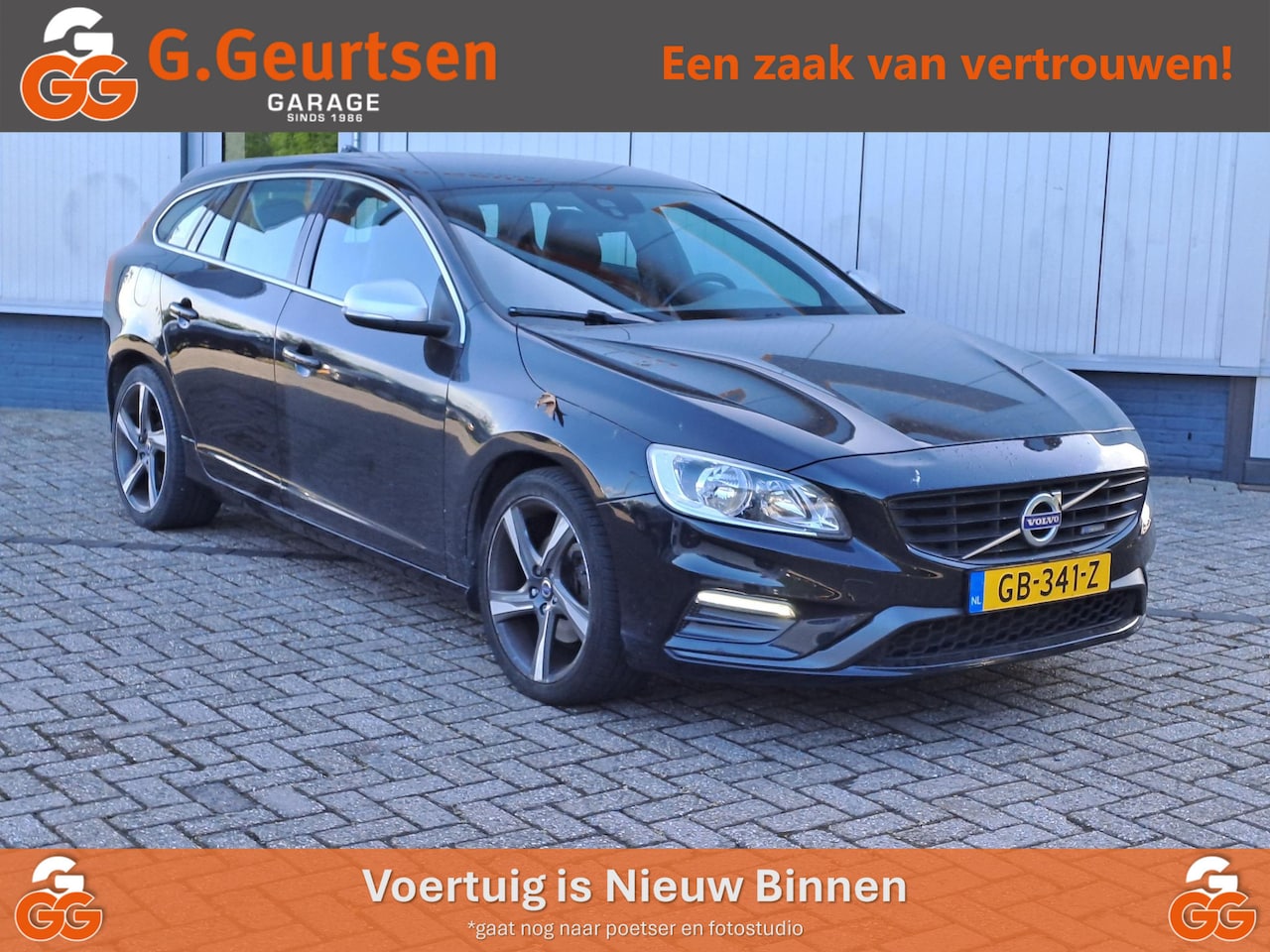 Volvo V60 - 1.6 T3 R-Design Trekhaak, - AutoWereld.nl
