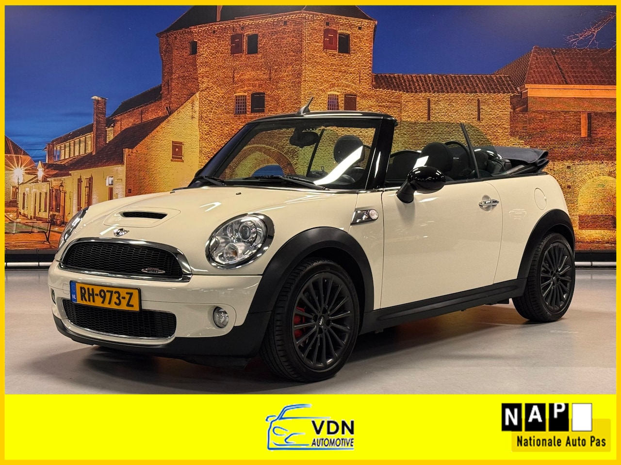 MINI Cabrio - Mini 1.6 Cooper S Xenon Climate Control PDC - AutoWereld.nl