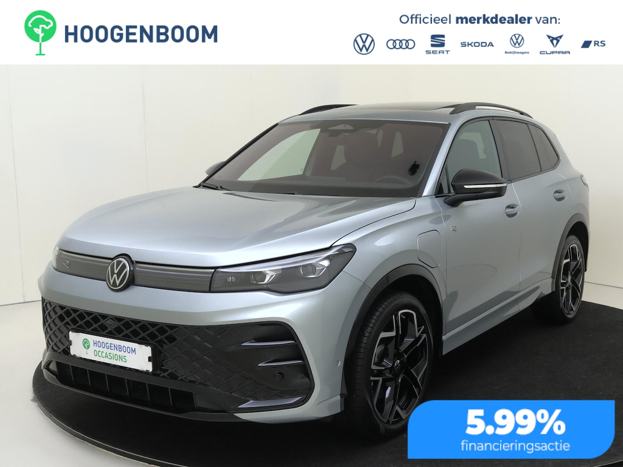 Volkswagen Tiguan - 1.5 eHybrid R-Line Edition | SoH 100% | Panoramadak | Trekhaak | Black Style | 360 camera - AutoWereld.nl
