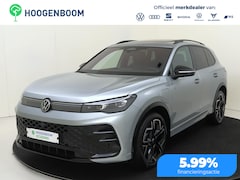 Volkswagen Tiguan - 1.5 eHybrid R-Line Edition | SoH 100% | Panoramadak | Trekhaak | Black Style | 360 camera