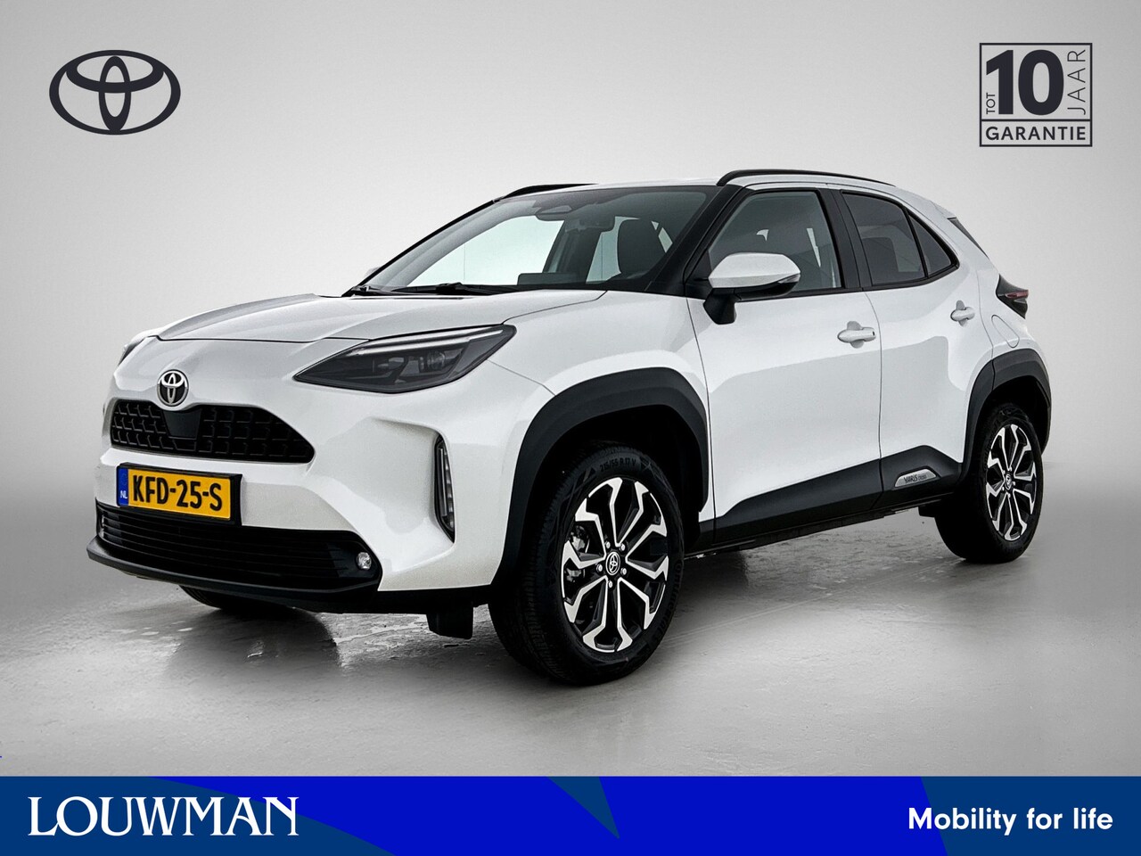 Toyota Yaris Cross - 1.5 Hybrid 115 First Edition | Winterpakket - AutoWereld.nl
