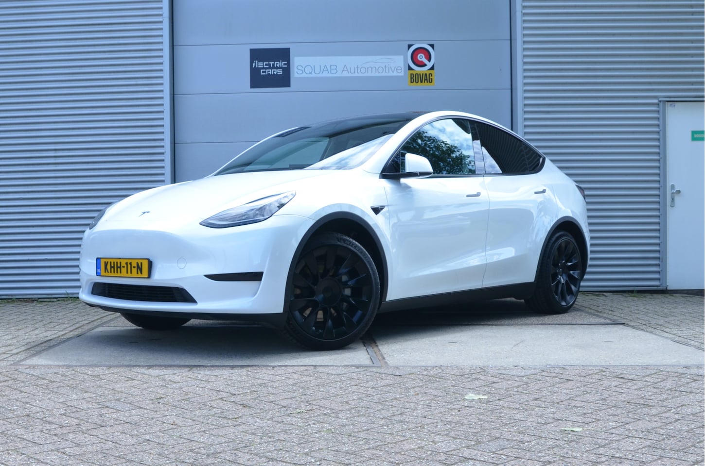 Tesla Model Y - RWD 58 kWh Trekhaak (1.600kg), 20" Alu, AutoPilot3.0 Ryzen - AutoWereld.nl