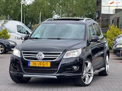 Volkswagen Tiguan - 1.4 TSI Sport&Style 4Motion | Panoramadak | Elektrische sportstoelen met leder | Achteruit