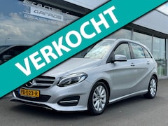 Mercedes-Benz B-klasse - 180 Ambition Style automaat / wegklapbare trekhaak / apple-carplay / achteruitrijcamera
