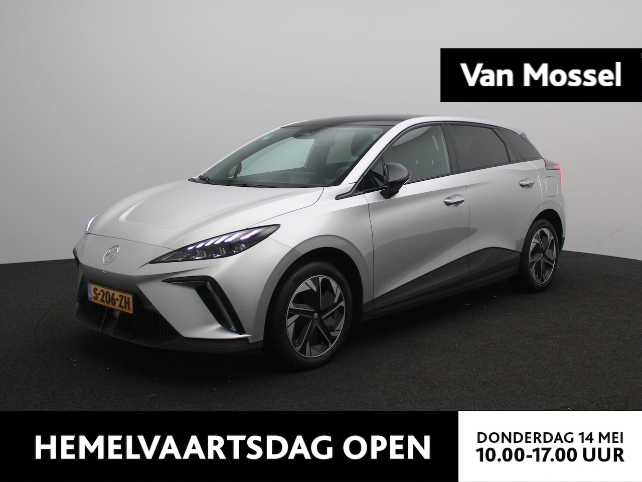 MG MG4 - Luxury 64 kWh | Carplay | Camera | Led Verlichting | Adaptieve Cruise Control | DAB | - AutoWereld.nl