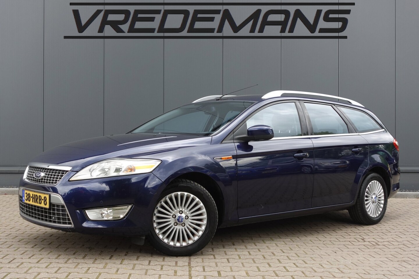 Ford Mondeo Wagon - 2.0-16V Titanium 2.0-16V Titanium - AutoWereld.nl