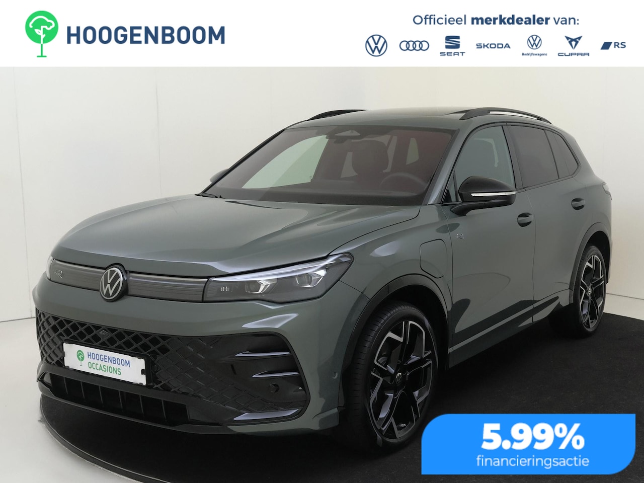 Volkswagen Tiguan - 1.5 eHybrid R-Line Edition | SoH 100%|  Panoramadak | Trekhaak | Lederen bekleding | Black - AutoWereld.nl