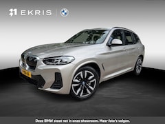 BMW iX3 - Driving Assistant Professional | Achteruitrijcamera | panoramadak | Alarmsysteem klasse 3