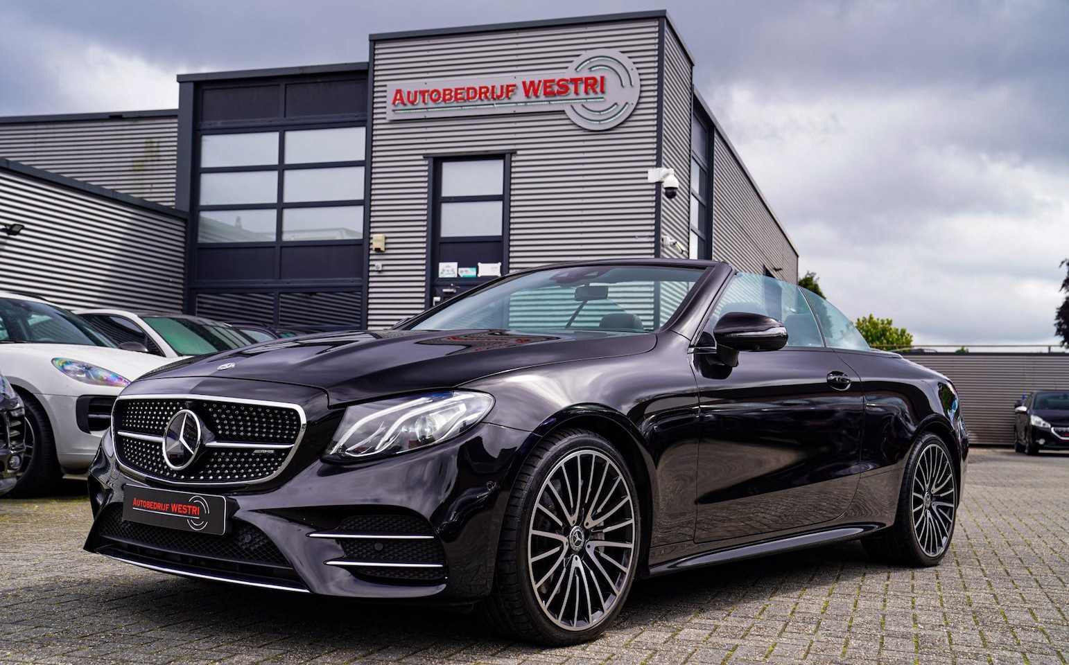 Mercedes-Benz E-klasse Cabrio - 400 4MATIC 25th Anniversary Edition | Designo Leder | Burmester | Memory stoelen | Swarovs - AutoWereld.nl