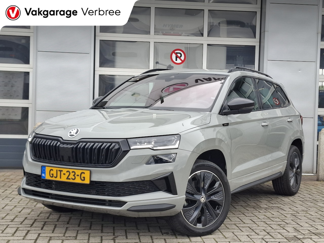 Skoda Karoq - 1.5 TSI ACT Sportline Business | Navigatie/Android/Apple Carplay | LM Velgen 18" | Voorsto - AutoWereld.nl