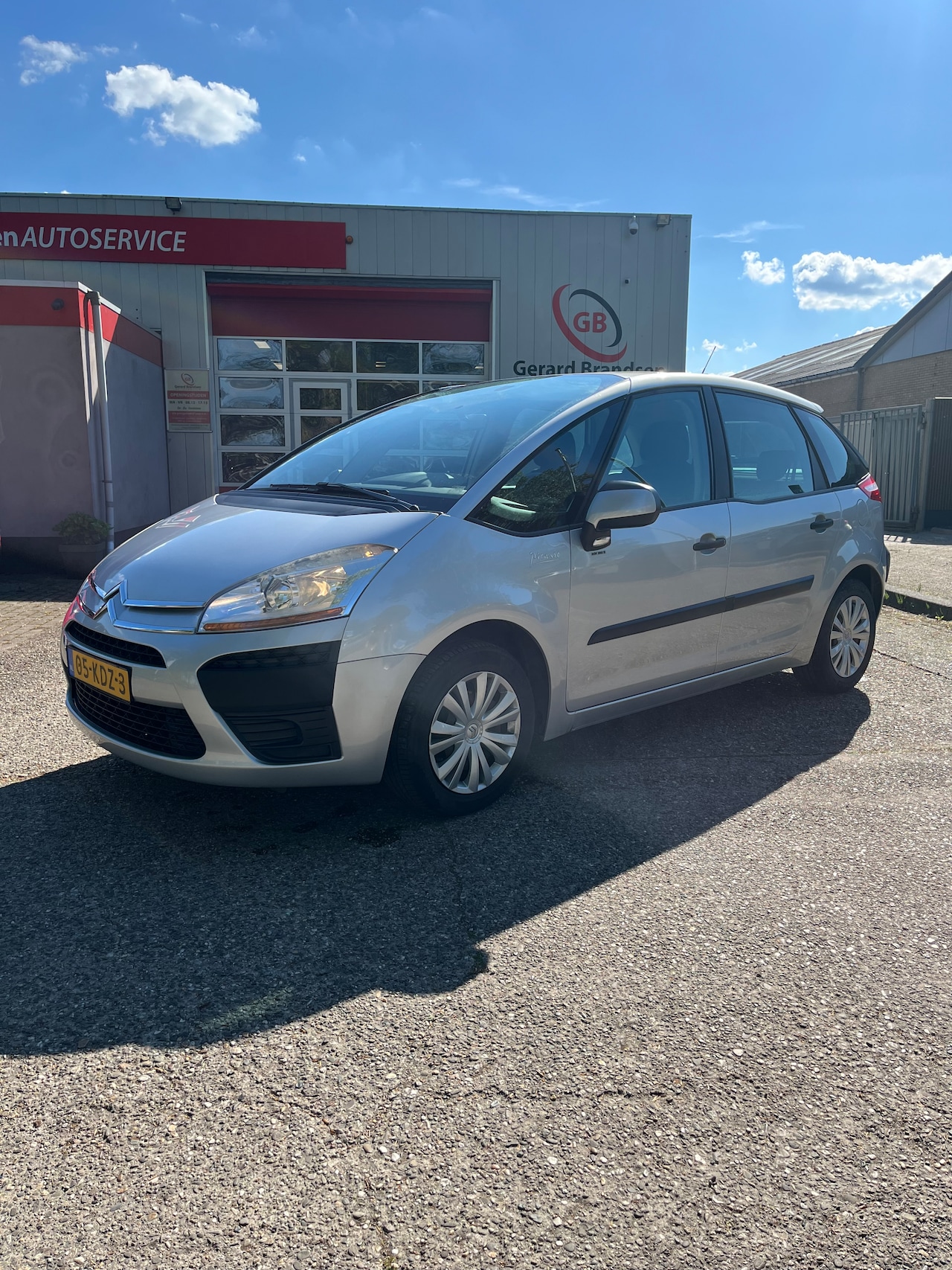 Citroën C4 Picasso - 1.6 VTi Business 5p. 80.000km!!!!!! - AutoWereld.nl