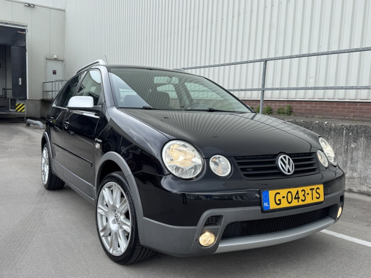 Volkswagen Polo - 1.4-16V Cross 1.4-16V Cross Nieuwe APK - AutoWereld.nl