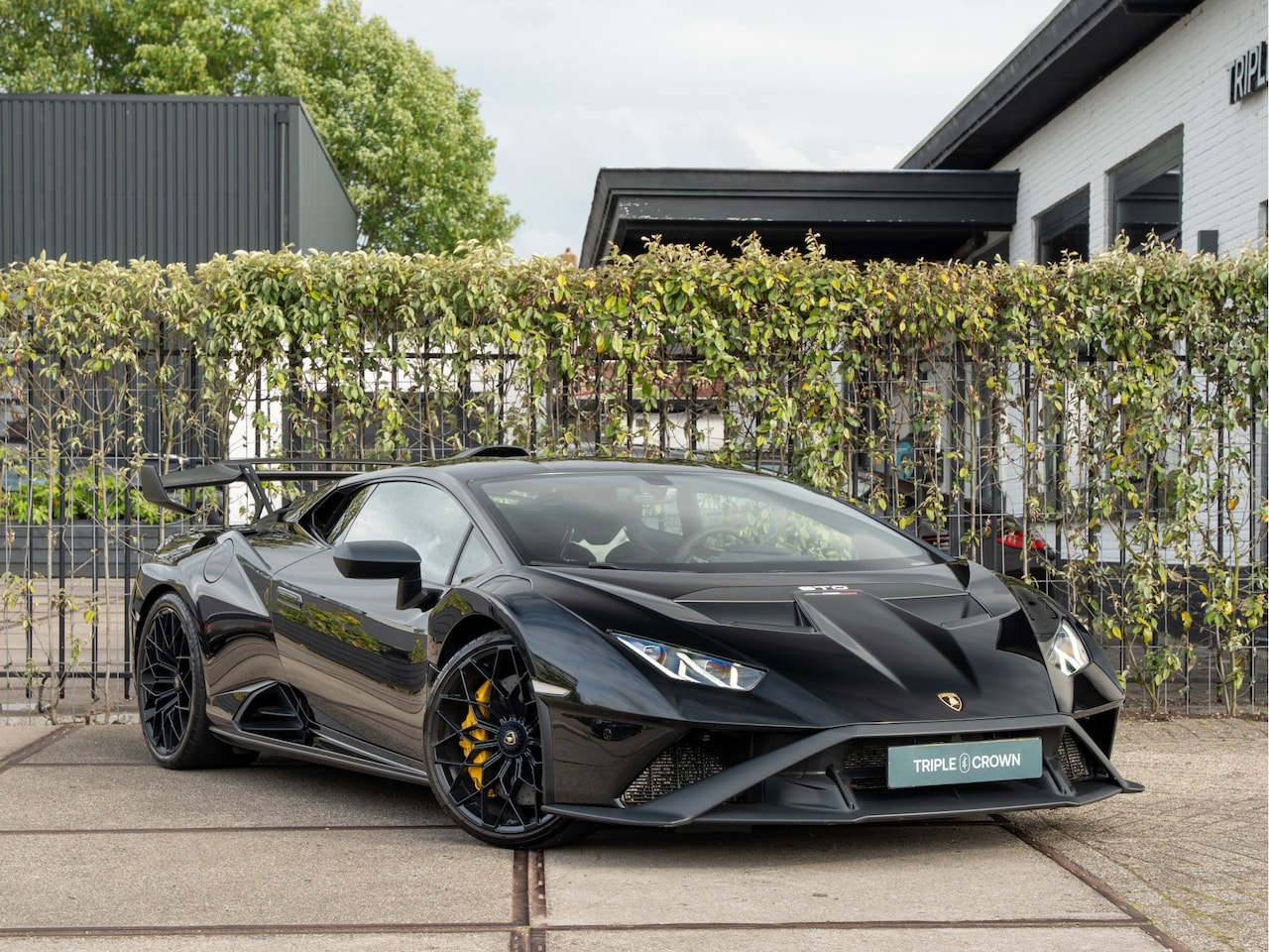 Lamborghini Huracán STO - 5.2 V10 | Akrapovic Exhaust | NL Geleverd | Eerste eigenaar - AutoWereld.nl