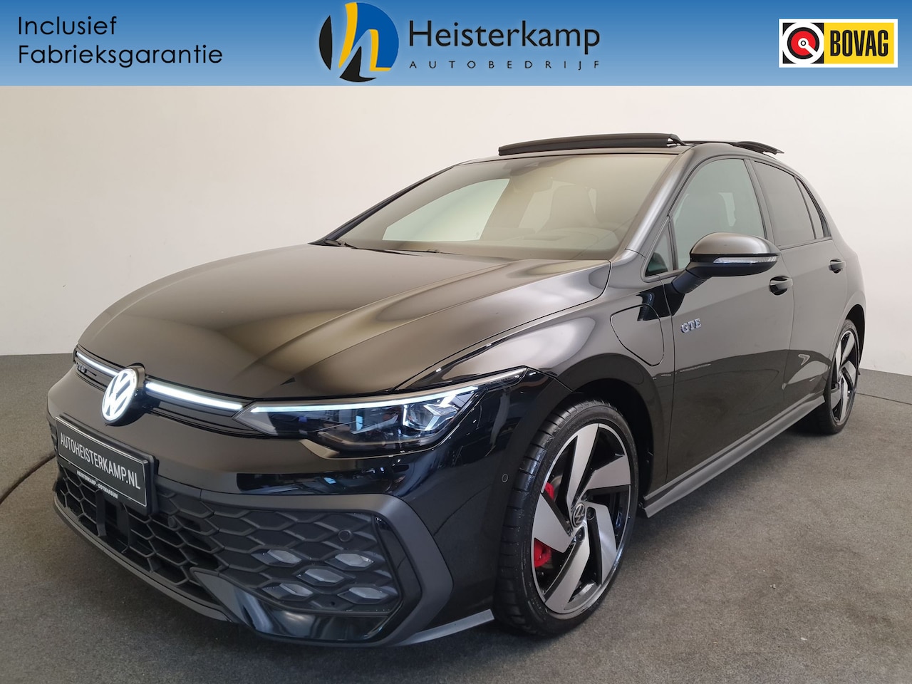 Volkswagen Golf - 1.5 eHybrid 272pk DSG/AUT GTE Leder, Pano, Wegklapbare trekhaak, Head-up - AutoWereld.nl