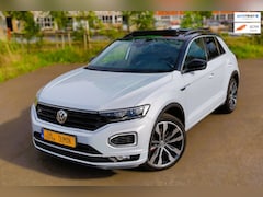 Volkswagen T-Roc - 2.0 TSI 4Motion Sport 3x R-line Pano Beats Camera Virtual