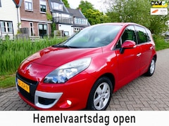 Renault Scénic - 1.4 TCE 131pk Clima Cruise Navi PDC Trekhaak 1300kg