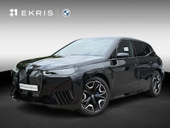 BMW iX - xDrive40 High Executive | Glazen panoramadak Sky Lounge | Driving Assistant Professional |