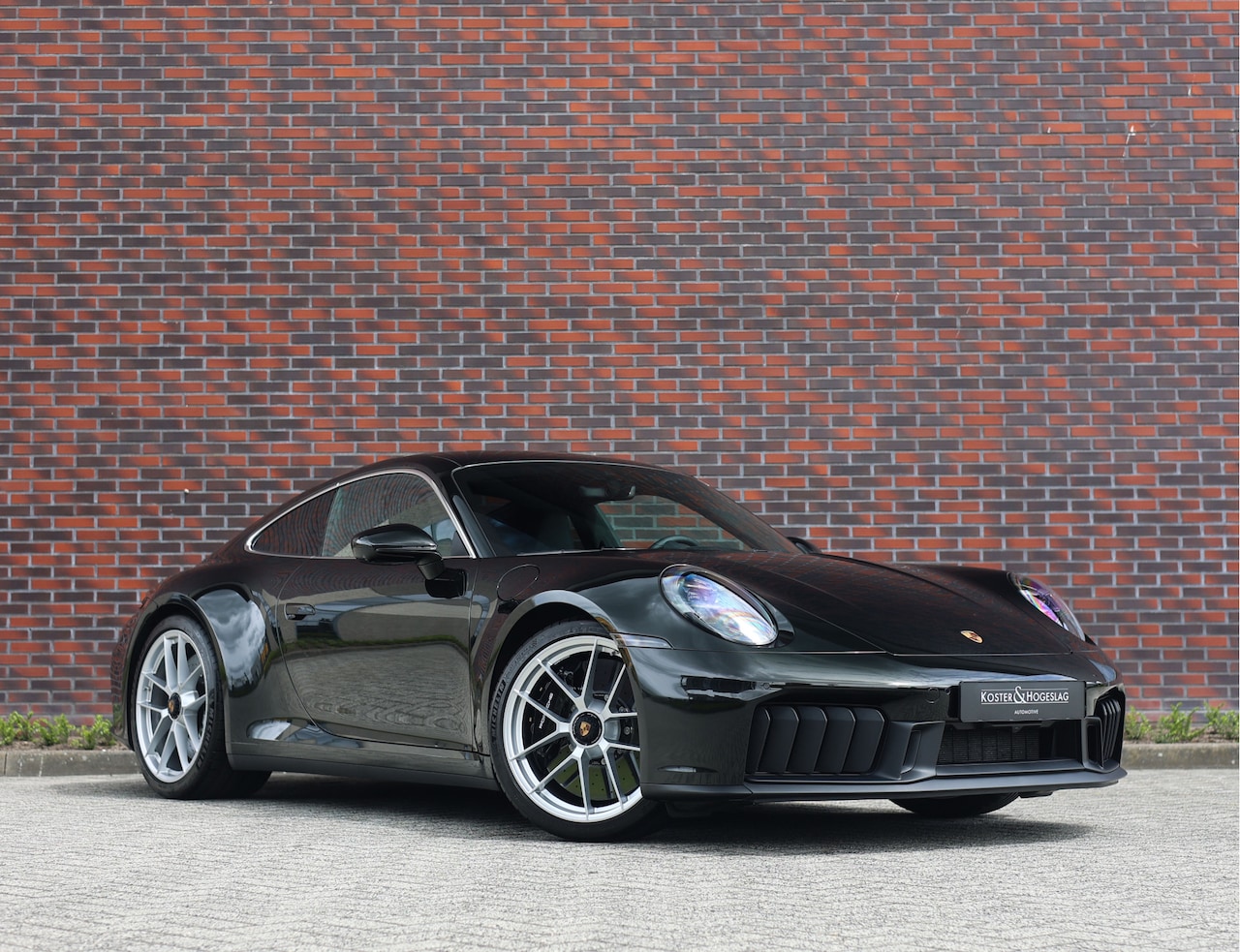 Porsche 911 - 3.6 T-Hybrid Carrera GTS | Sonderwunsch - PTS - AutoWereld.nl