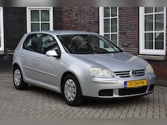 Volkswagen Golf - 1.4 TSI Optive 4/cruise control/airco Wij zijn op afspraak geopend Graag bellen voor uw ko