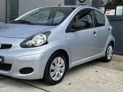 Toyota Aygo - 1.0 12V Access 5-Deurs Radio/CD/AUX